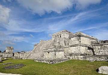 Hidden Treasures: Exploring Ancient Ruins in the Yucatan Peninsula