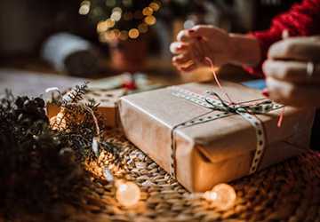 Top 10 Gifts Every New Mom Will Truly Appreciate